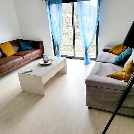 Villa Entre Mer Et Montagne Villa *